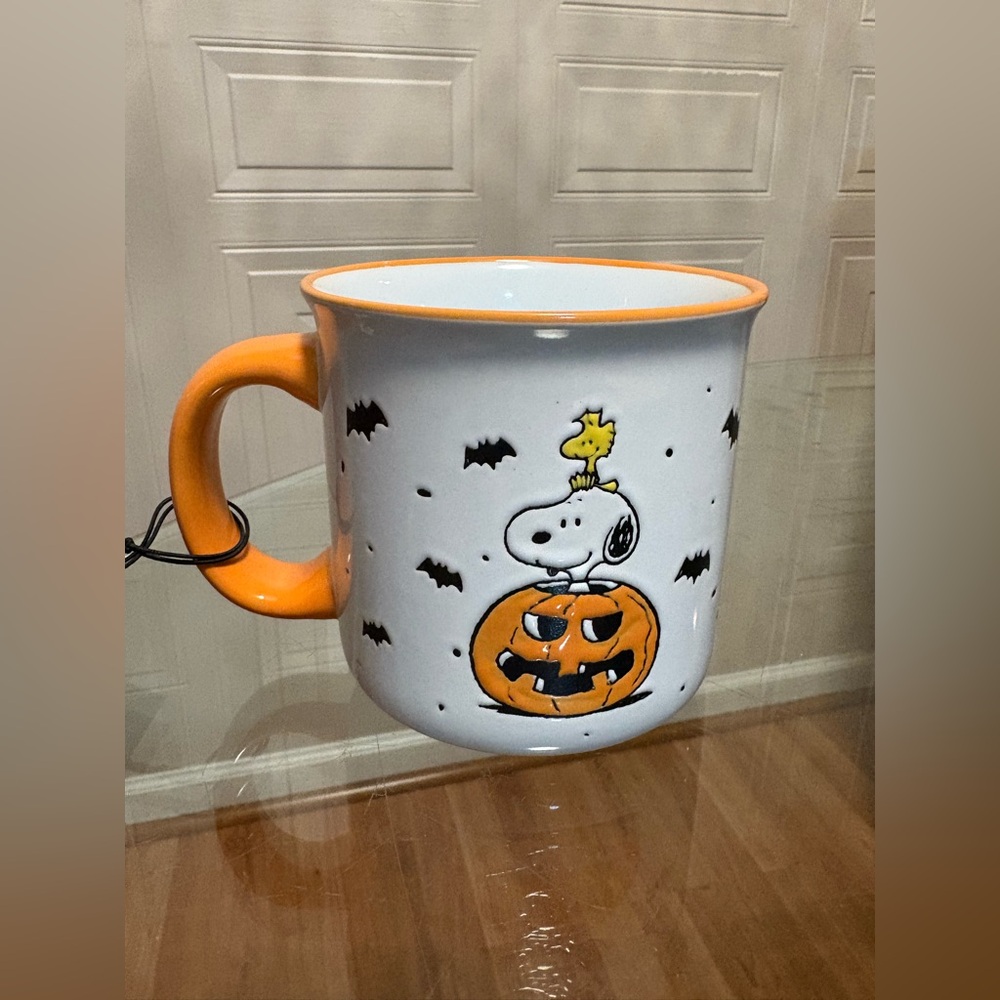 Halloween Coffee Mug Snoopy And Woodstock, Jack O Lantern With Scary Bats. New